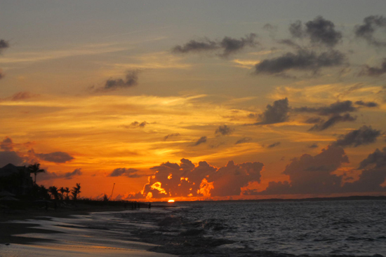 sunsets in turks and caicos - myseastory sunset-from-regent-palms-by-noemia