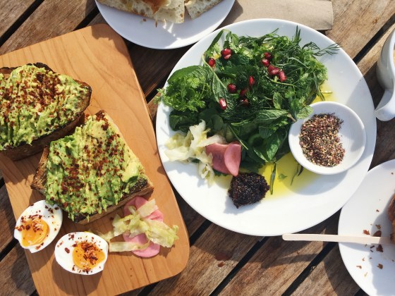 bartavelle-lebnhe-and-avo